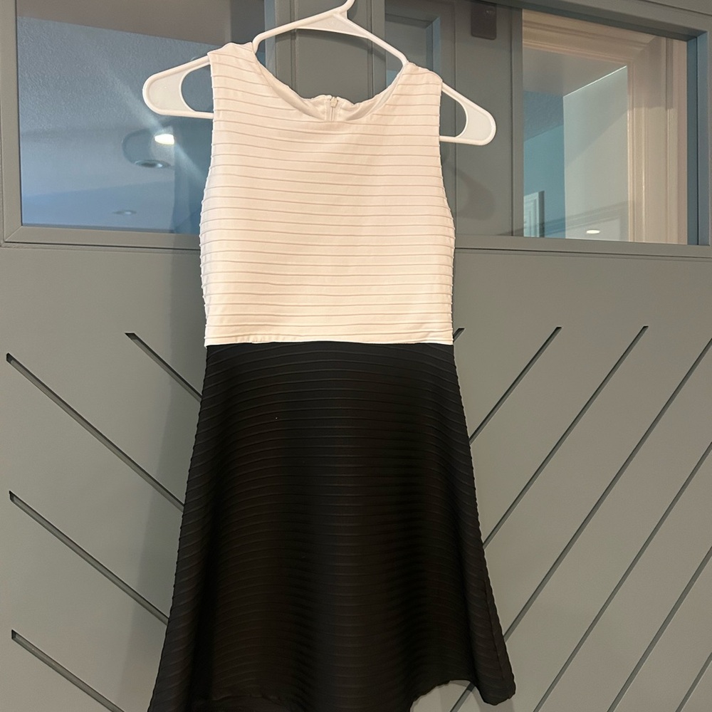 Amy Byer Black and White Kids Dress